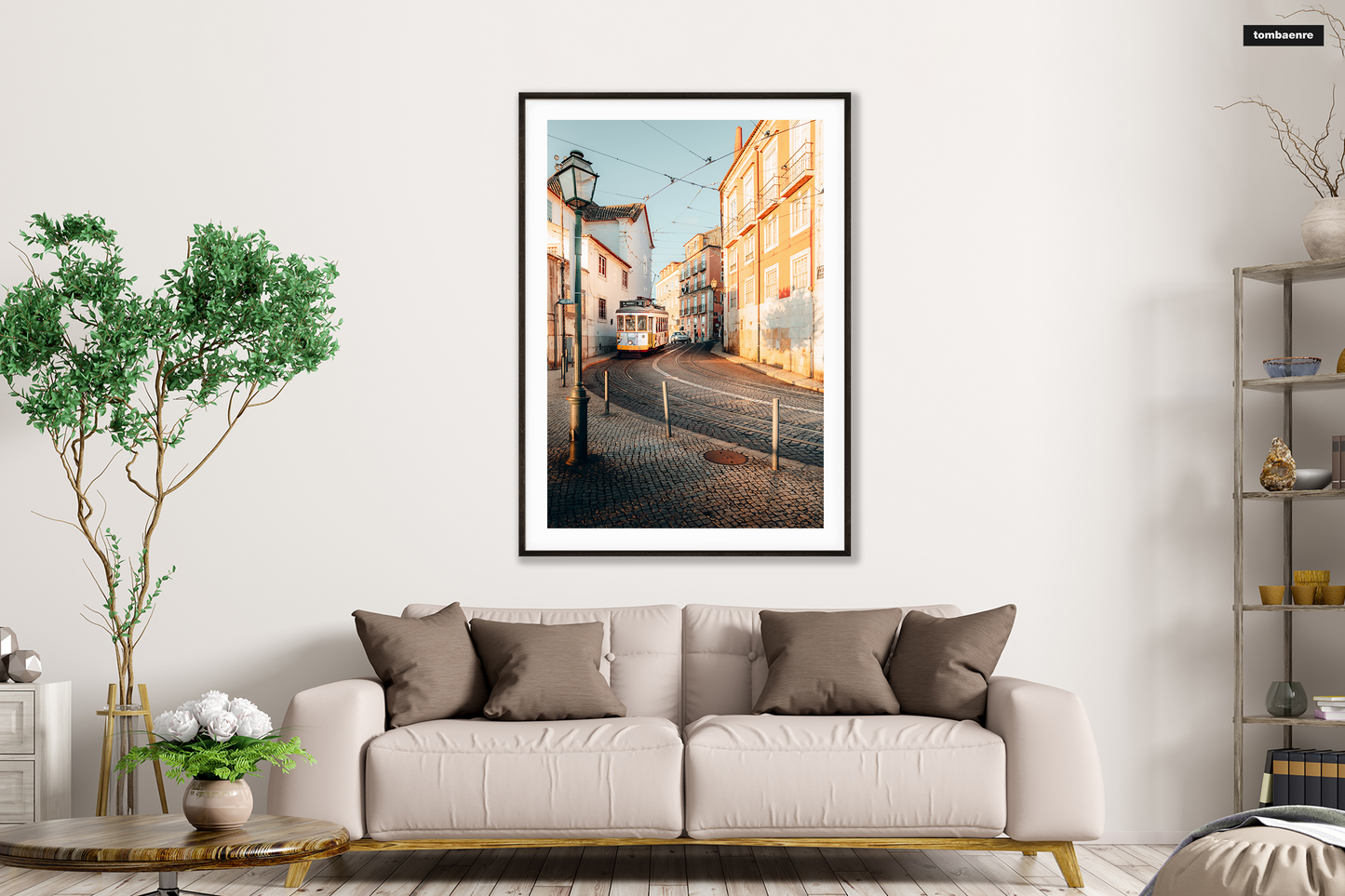 Premium Poster Portugal - Straßenbahn in Lissabon